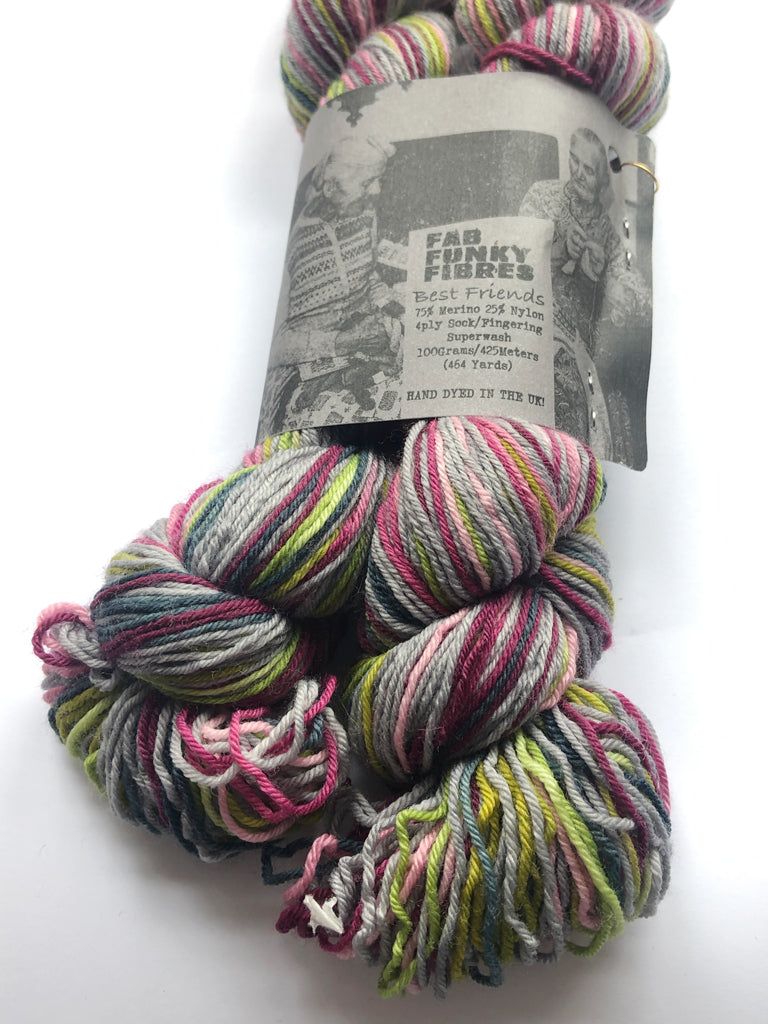 Eider Hand Dyed Combed Top - Love Me Low - Spinning Fiber - Fiber fo –  Woolfiend Hand-Dyed Yarn and Fiber